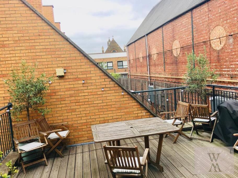 Spacious Mews Apartment, Clapham Londen Buitenkant foto